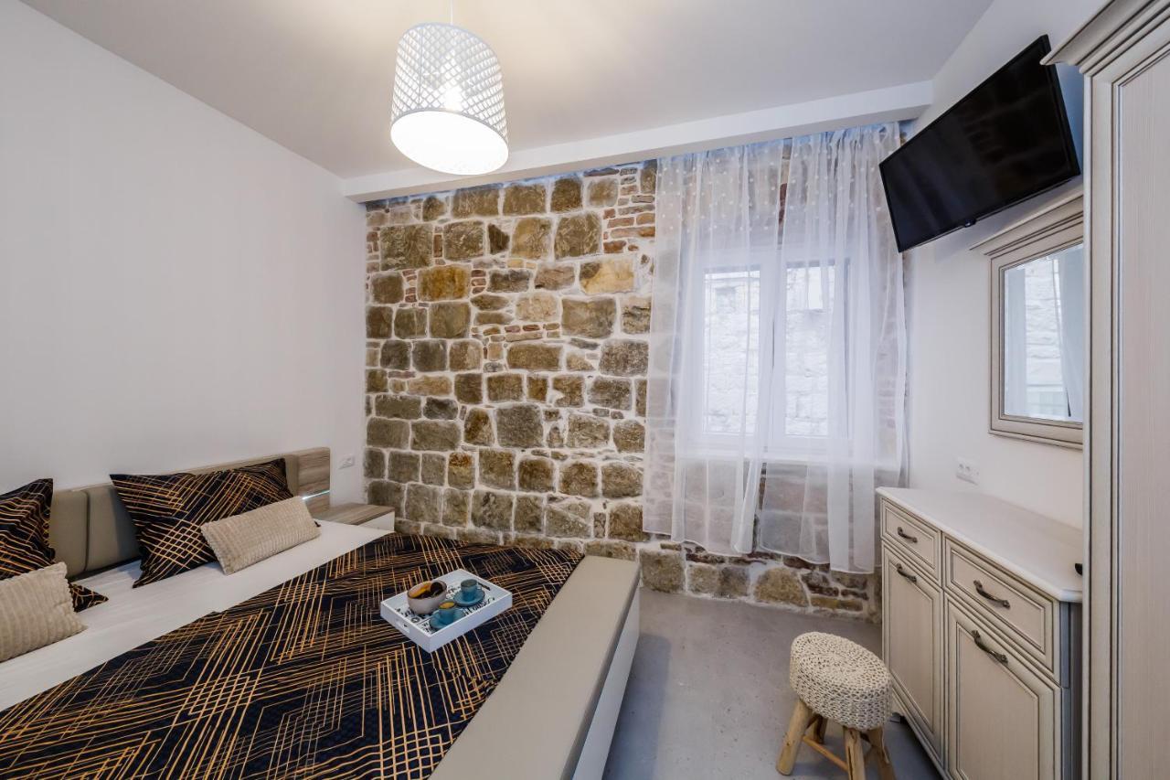 Angels-Split **** Apartment Exterior photo